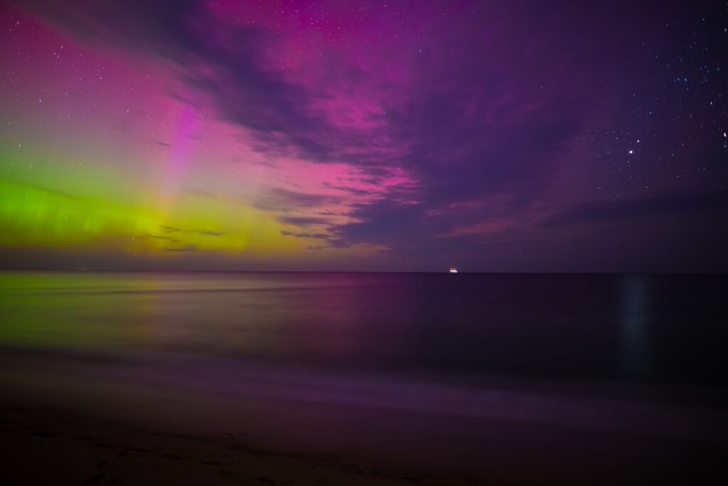 Catching Aurora fig19a